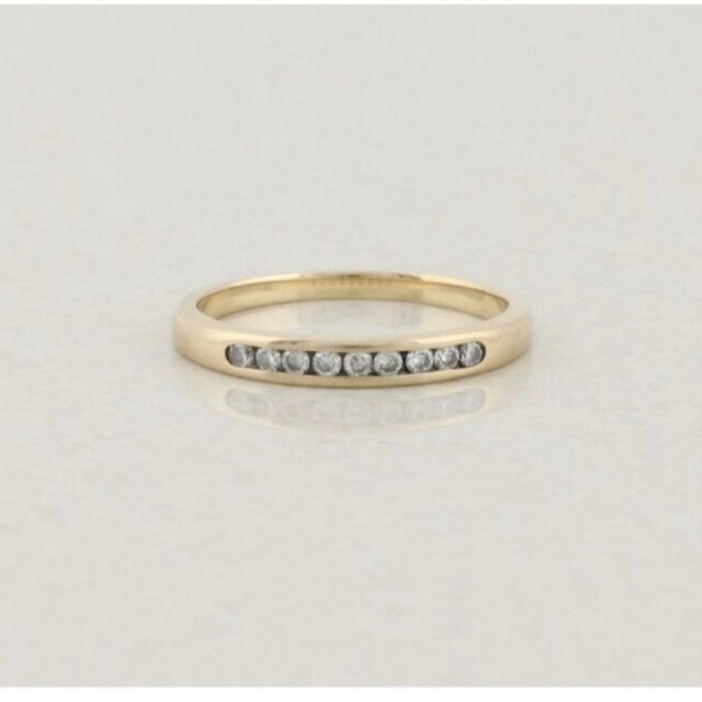 Diamond wedding band - Picture 4 of 5